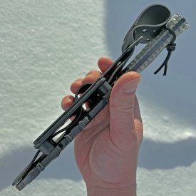 KA-BAR 9941 No Back Attachment System in Hand